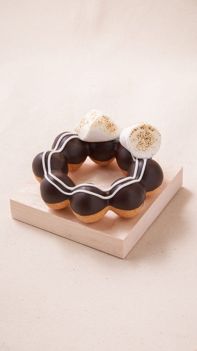 Dark Chocolate Mochi Donut / 黑巧甜甜圈.