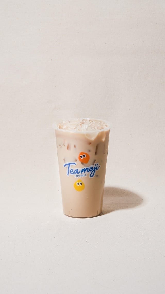 Osmanthus Oolong Milk Tea / 桂花乌龙奶茶.