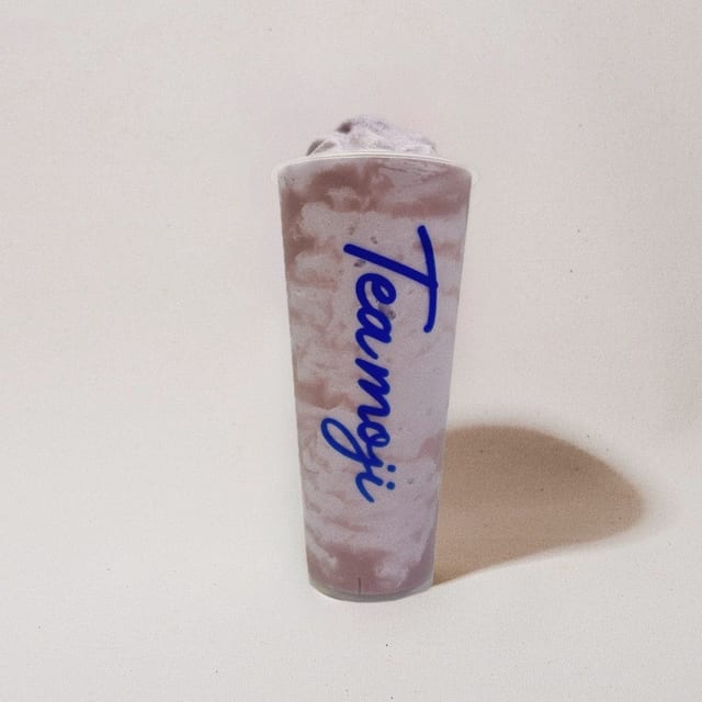 Taro Slushie with Crystal Boba / 香芋波波冰.