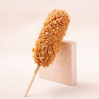 Ramen Noodle Chips Corn Dog / 拉面脆韩式热狗