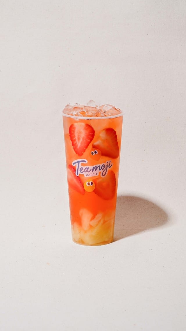 Strawberry Pineapple / 鲜莓菠萝.