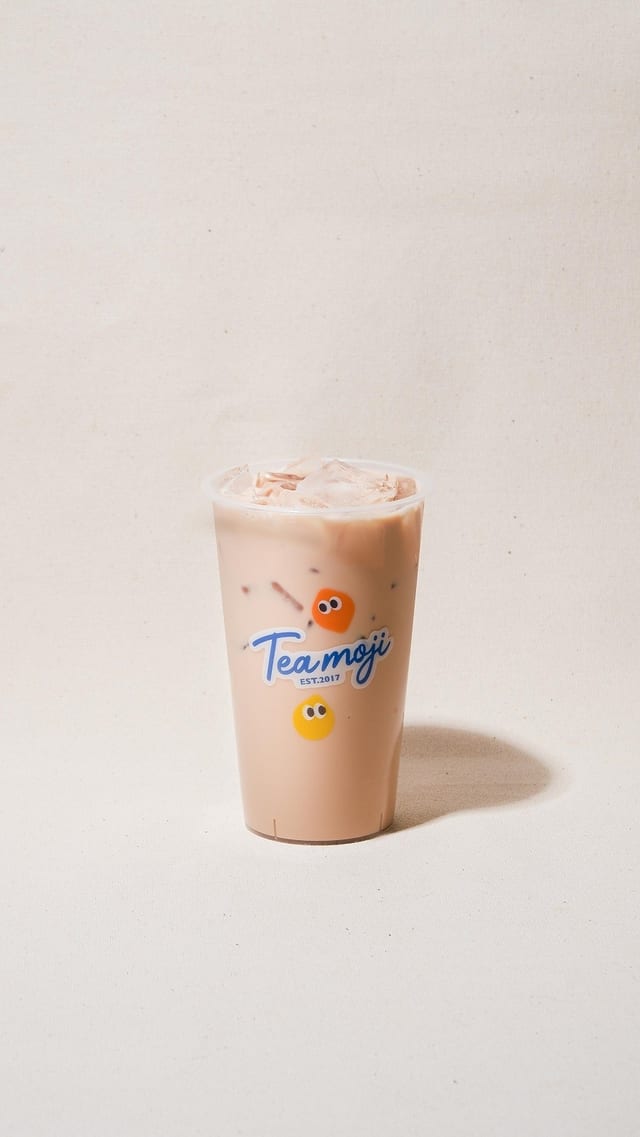 Classic Milk Tea / 招牌奶茶.