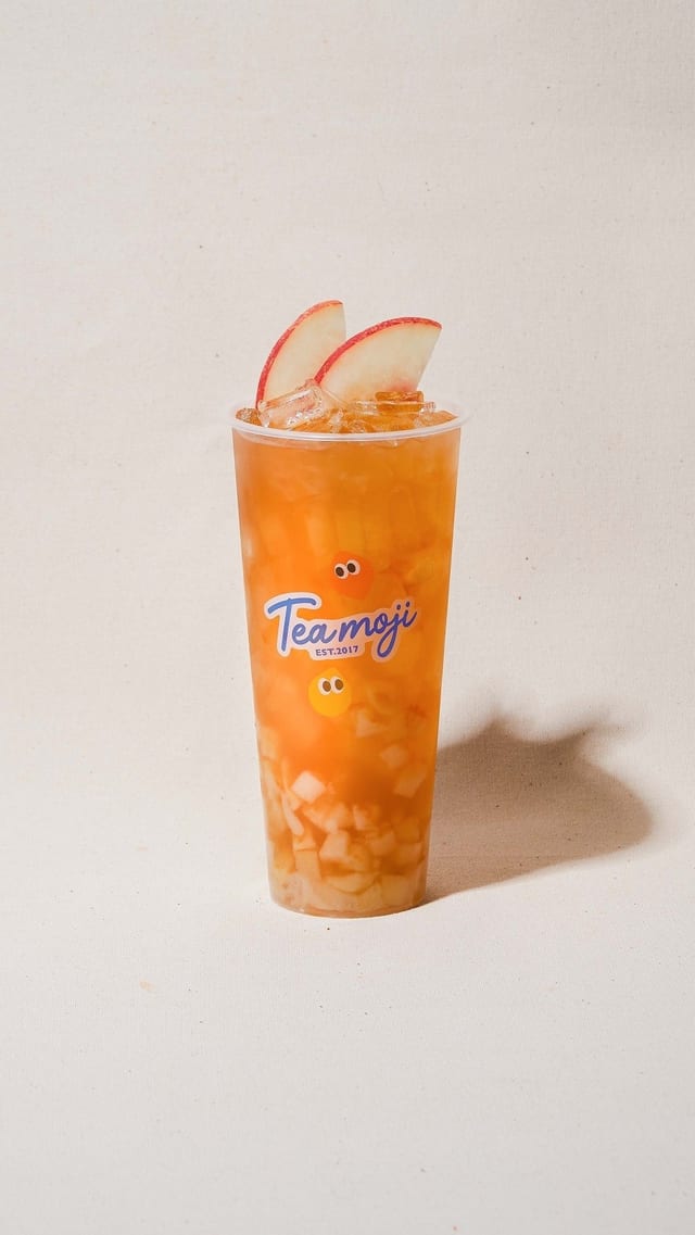 Osmanthus Peach Iced Tea / 桂花桃香冰茶.