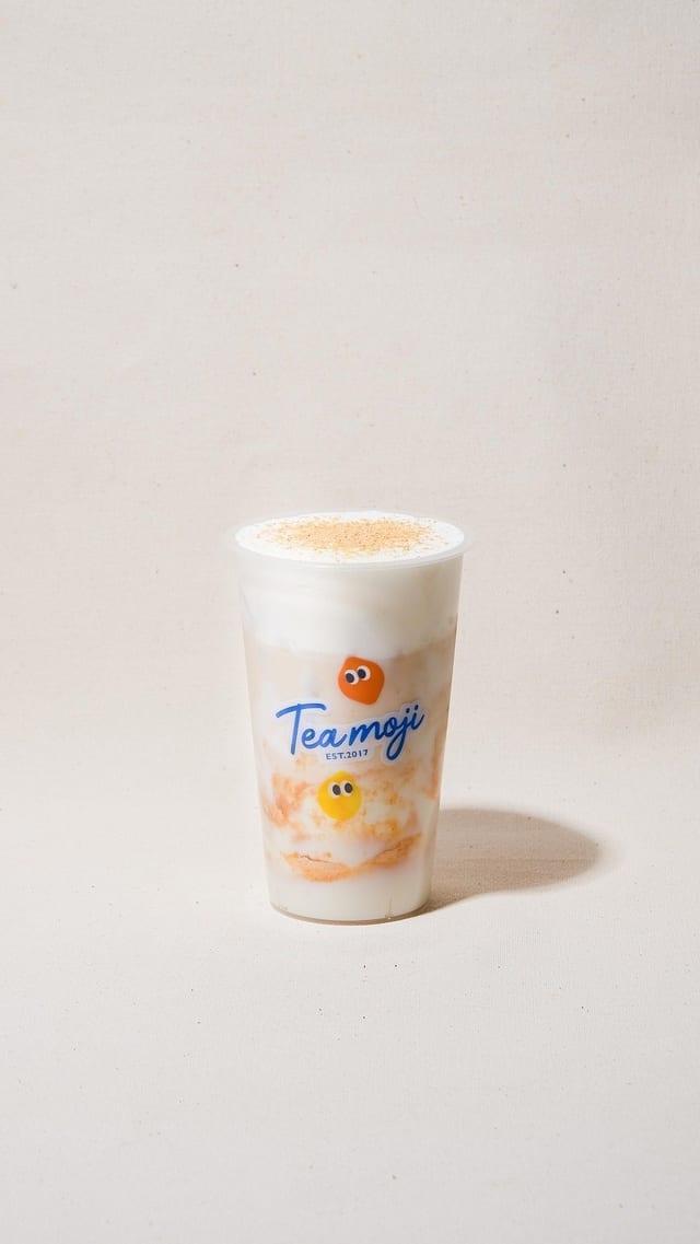 Soy Milk Tea with Soy Mochi / 豆乳麻薯奶茶.